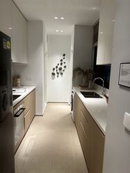 The Hillshore (D5), Condominium #559444041